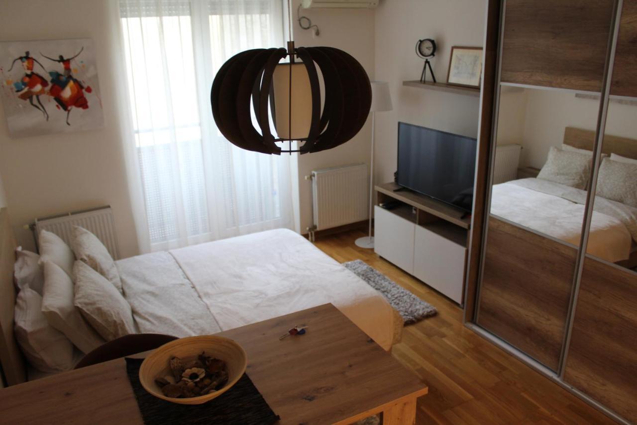 Downtown Apartment Novi Sad Eksteriør billede